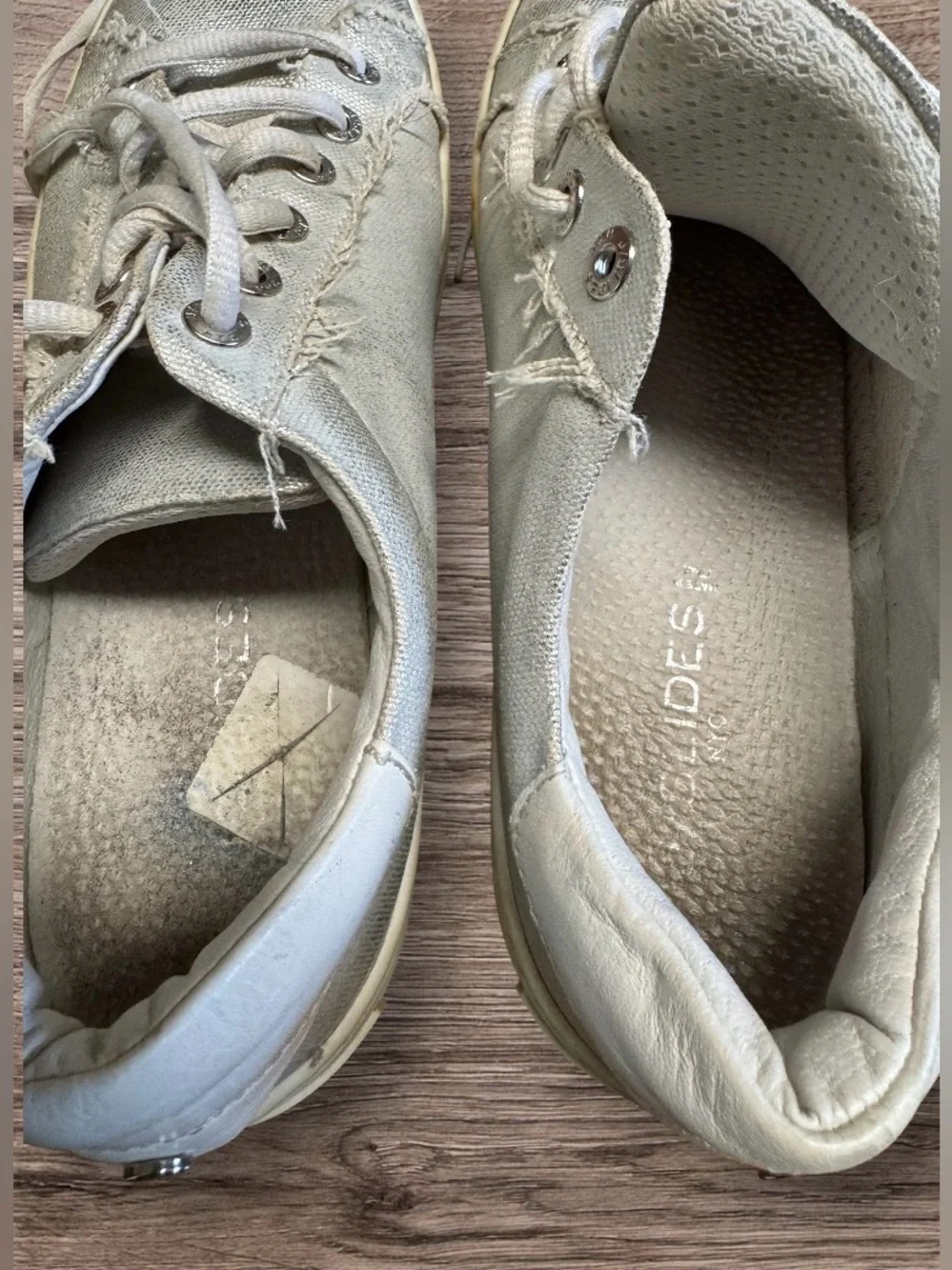 J slides West Platform Sneaker Silver SZ 8.5